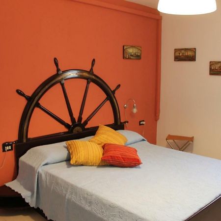Capitan Nemo-Golfo Dei Poeti La Spezia Exterior foto